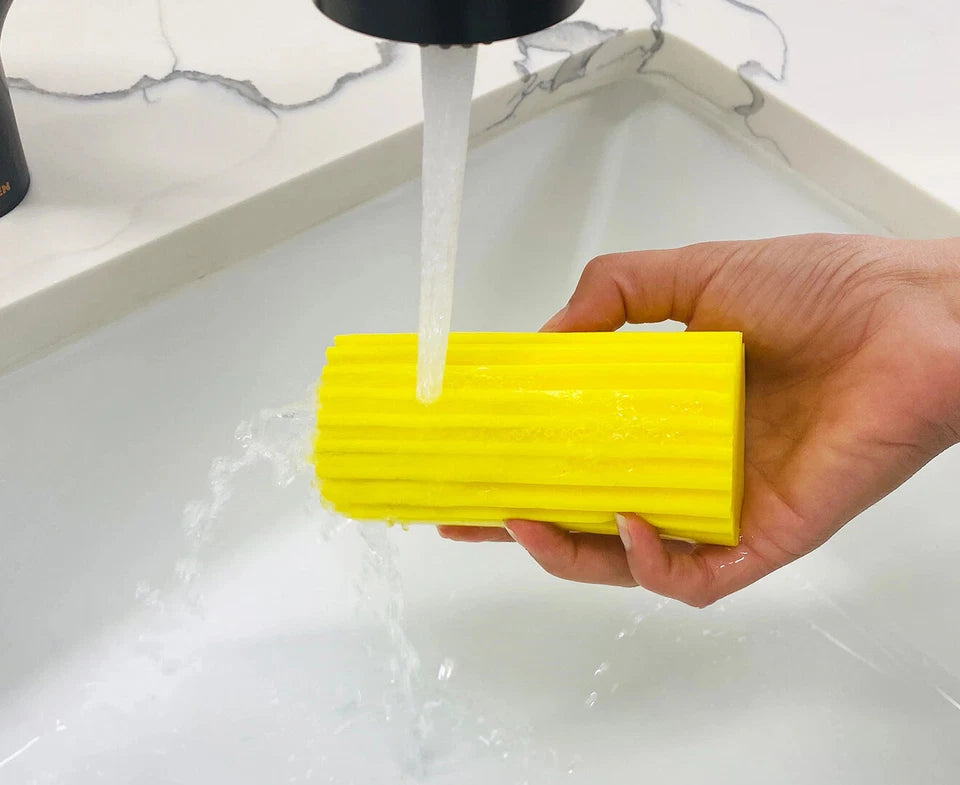 Scrub Daddy Damp Duster 2-Pack Reusable Cleaning Tools in Yellow