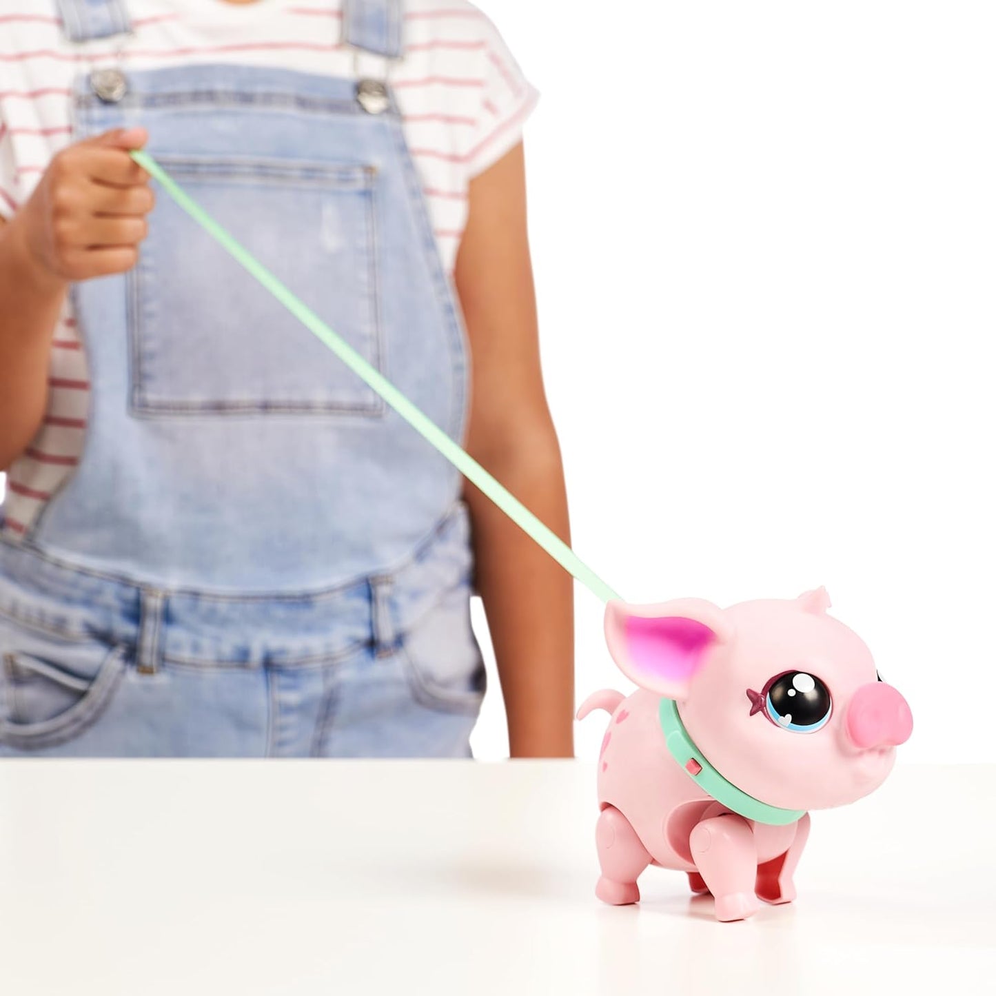 Little Live Pets - Interactive Toy Pig: Walks, Dances, Nuzzles, 20+ Sounds, Batteries Included, Ages 4+