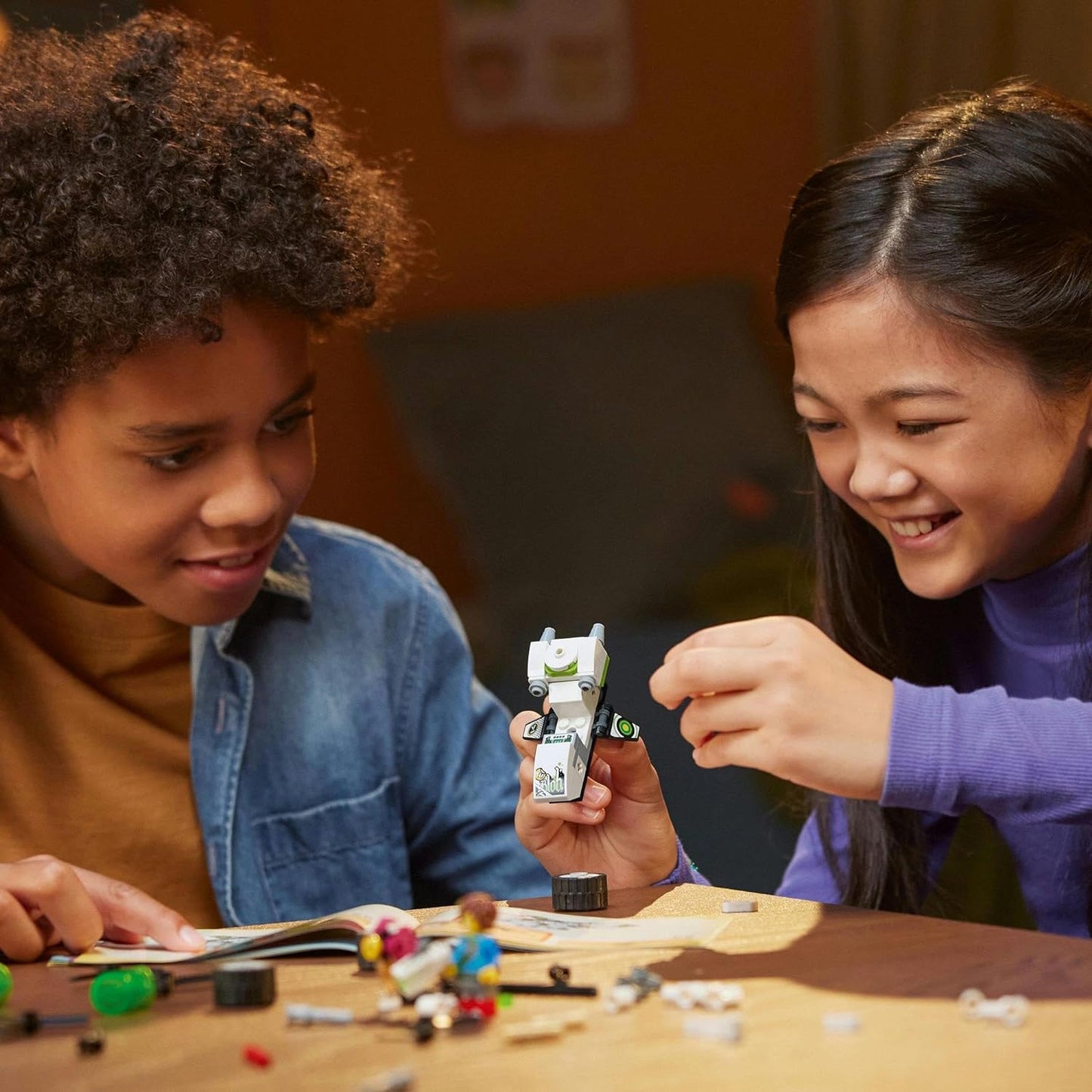 LEGO® DREAMZzz Mateo's Off-Road Car 71471, a set that transforms into a dune buggy or quadcopter.